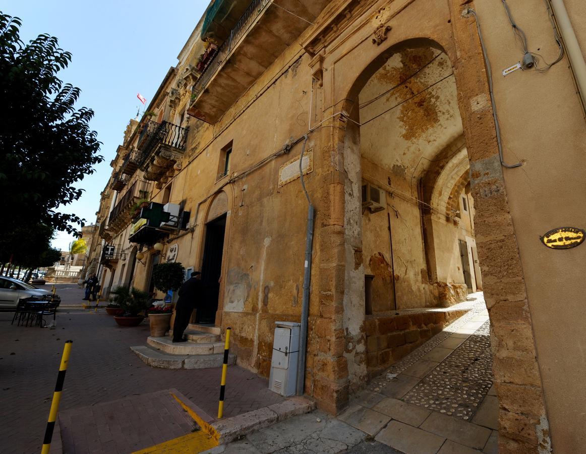 サンブーカ・ディ・シチーリア Il Cortile Del Marchese Beccadelli Bed & Breakfast エクステリア 写真